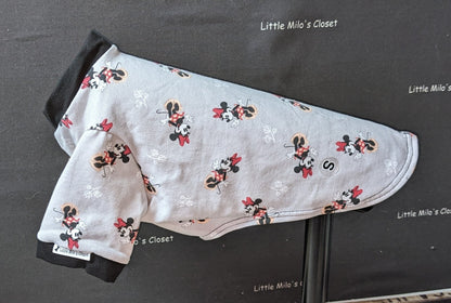 Girl Mouse short sleeve cotton jersey top, light grey with mouse print and black trim, on a dog form